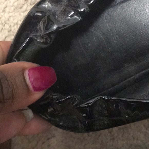 Black Tory Burch patent leather flats - Picture 5 of 6